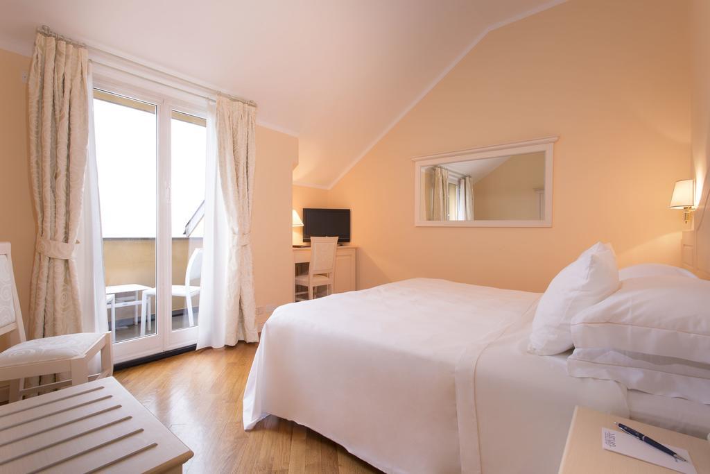 Hotel Cenobio Dei Dogi Камольи Экстерьер фото
